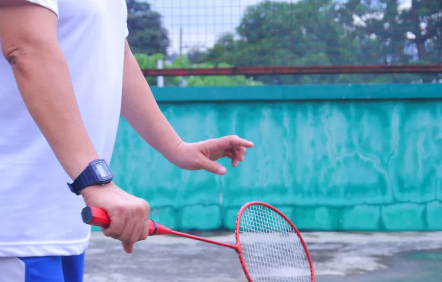 Badmintonda Flick Serve Nasıl Vurulur