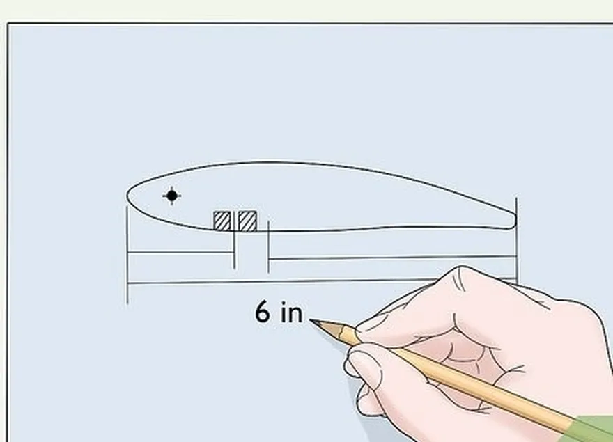 adım 4 daha büyük balıklar için 3 ila 6 inç (7,6 ila 15,2 cm) uzunluğunda bir yem tasarlayın.