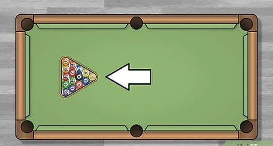 adım 5 tepe noktasını (ilk top) bilardo masasının yan tarafındaki orta karo ile hizalayın.